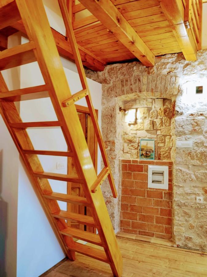 Falcons Nest Sibenik Luaran gambar