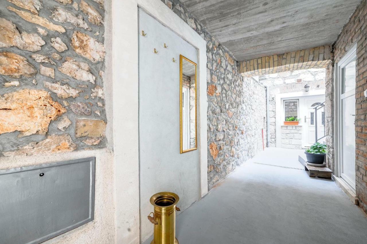Falcons Nest Sibenik Luaran gambar