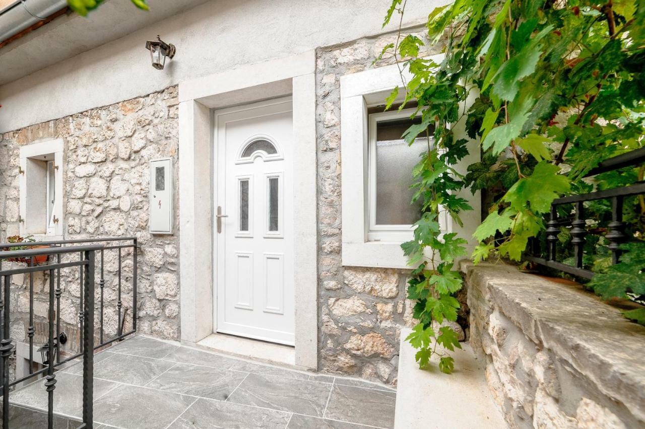 Falcons Nest Sibenik Luaran gambar